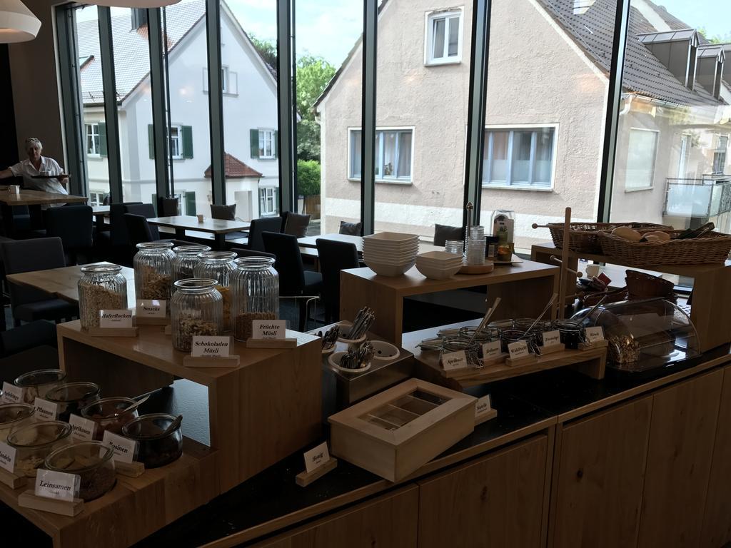 Hotel Zum Hirsch Wertingen المظهر الخارجي الصورة