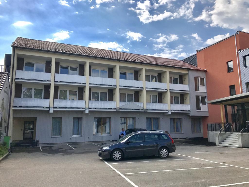 Hotel Zum Hirsch Wertingen المظهر الخارجي الصورة
