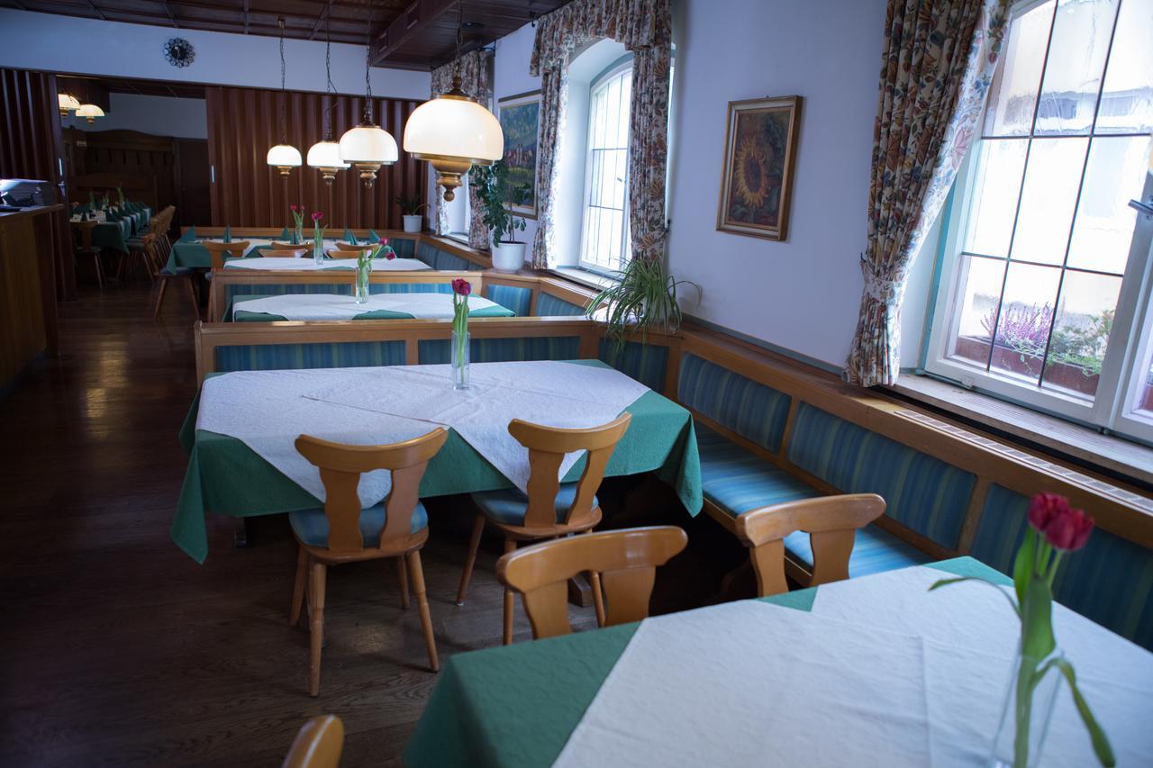 Hotel Zum Hirsch Wertingen المظهر الخارجي الصورة
