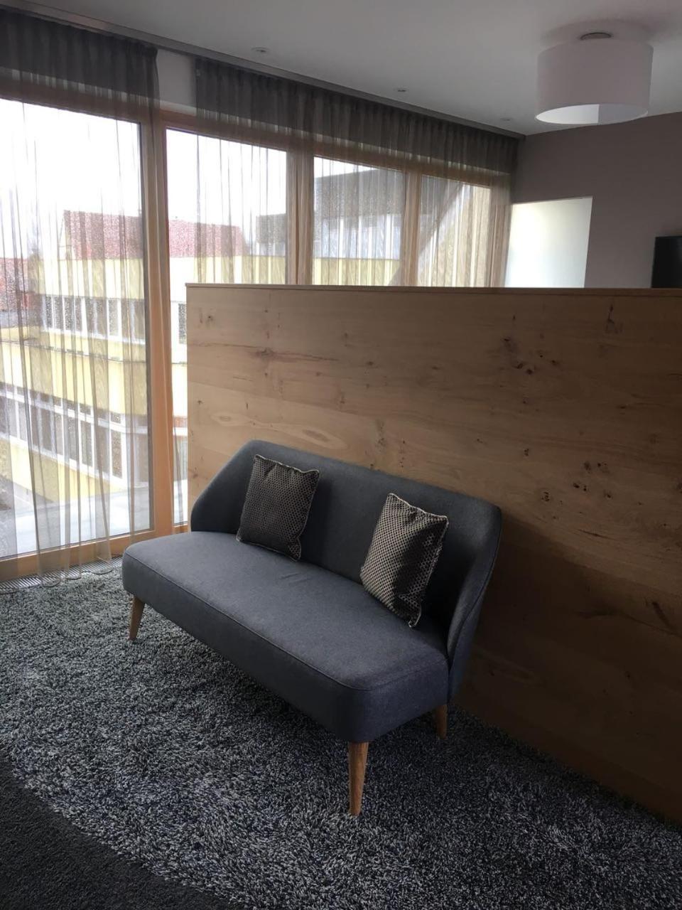 Hotel Zum Hirsch Wertingen المظهر الخارجي الصورة